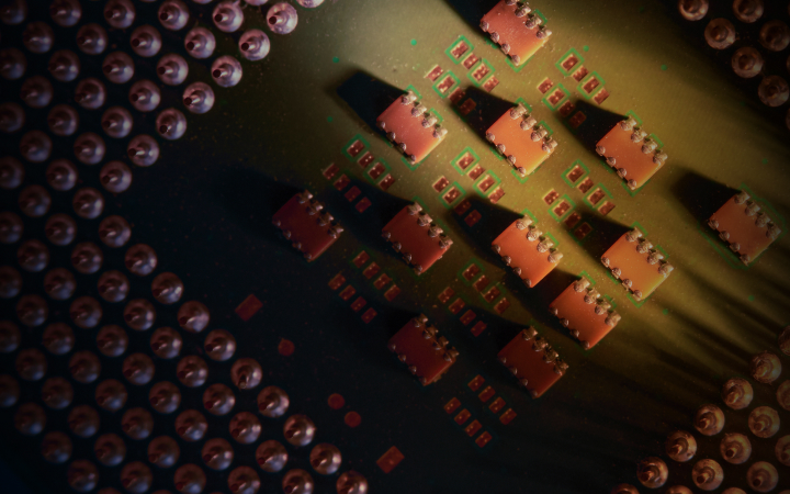 What Business Owners Know About AI Investing 