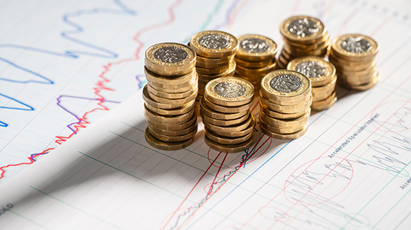 Yield curves in focus: UK vs. US fiscal deficits
