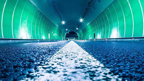 tunnel-road-contem